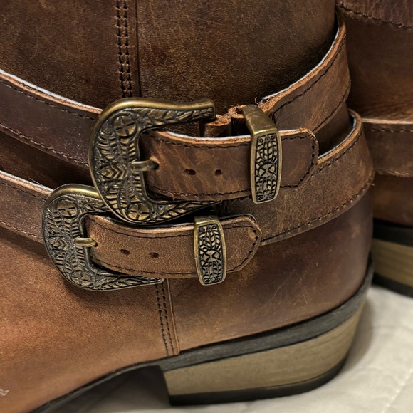 WOMENS STERLING RIVER CASUAL BROWN SHORT BOOTS SIZE 7 Zipper and buckle EUC - Picture 5 of 16